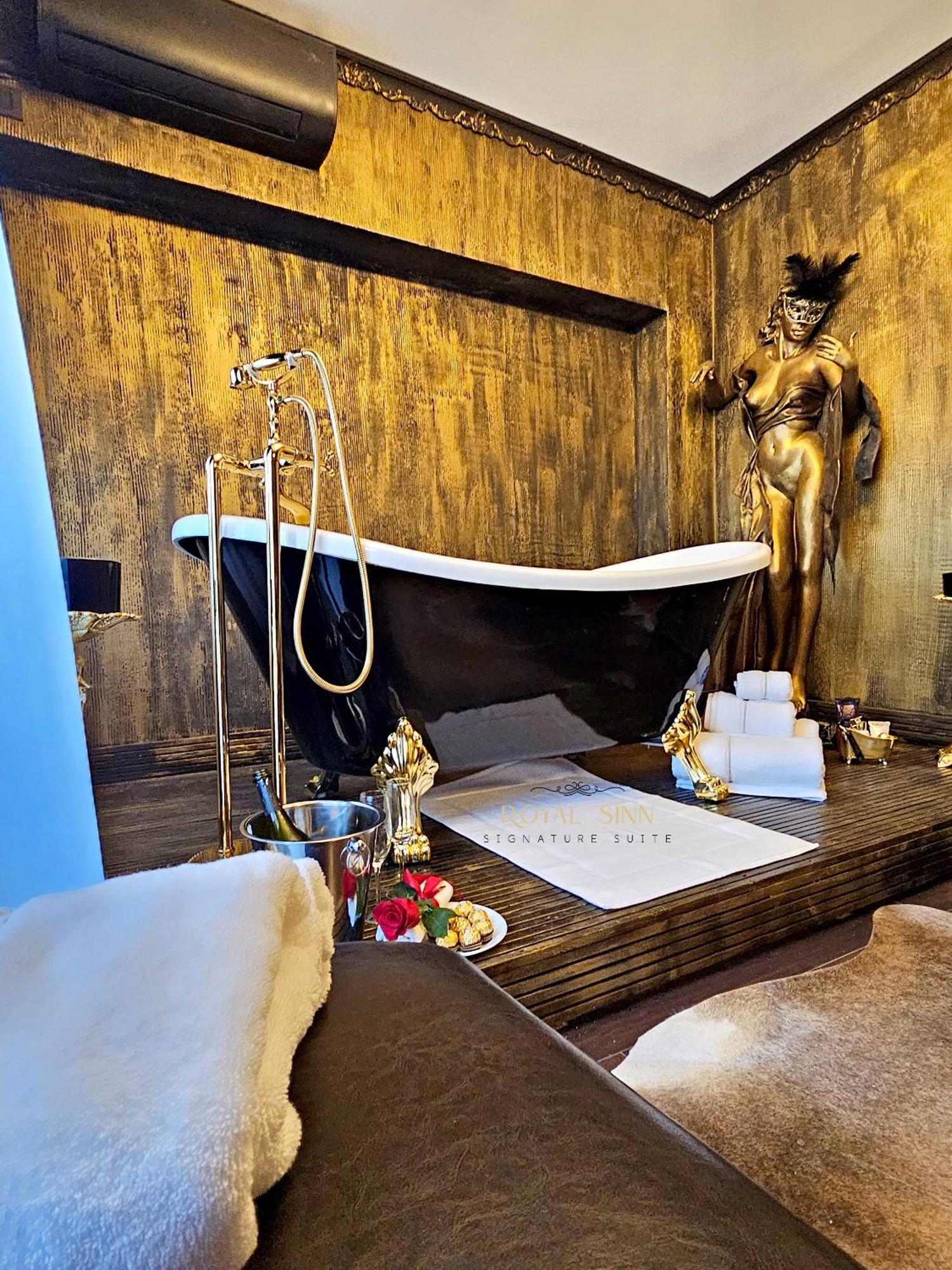 Royal Sinn Signature Suite Bukarest Kültér fotó